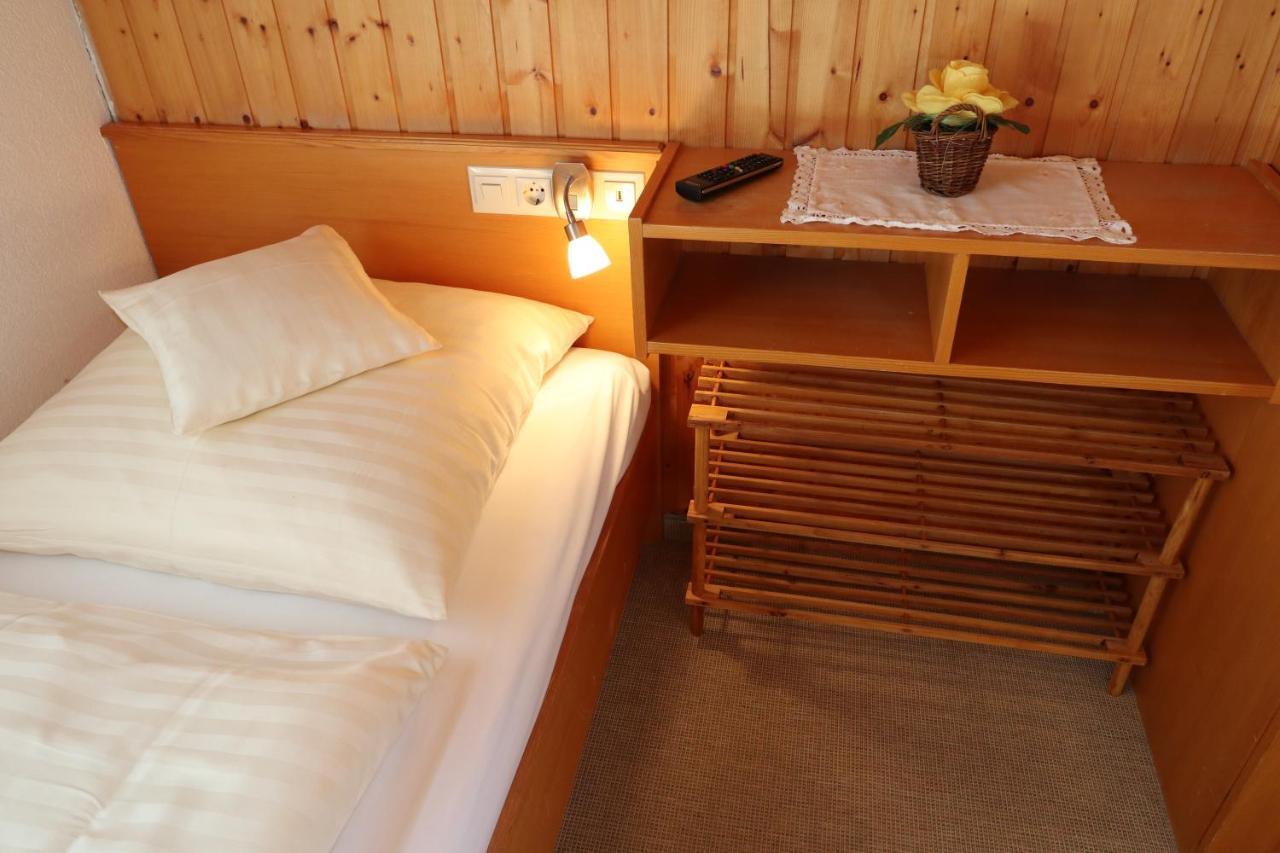 Hoehenpension Glashuette Bed&Breakfast Fruehstueckspension Hotel Garni Bonndorf im Schwarzwald Extérieur photo